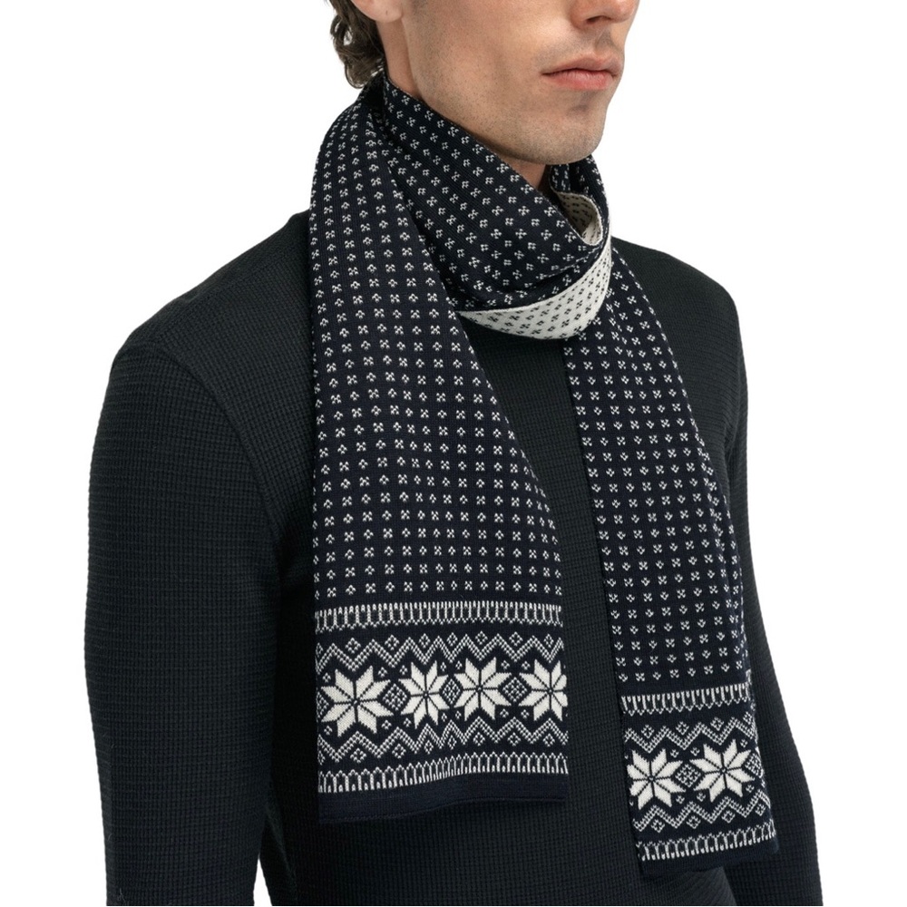 NWT Dale of Norway Merino Scarf